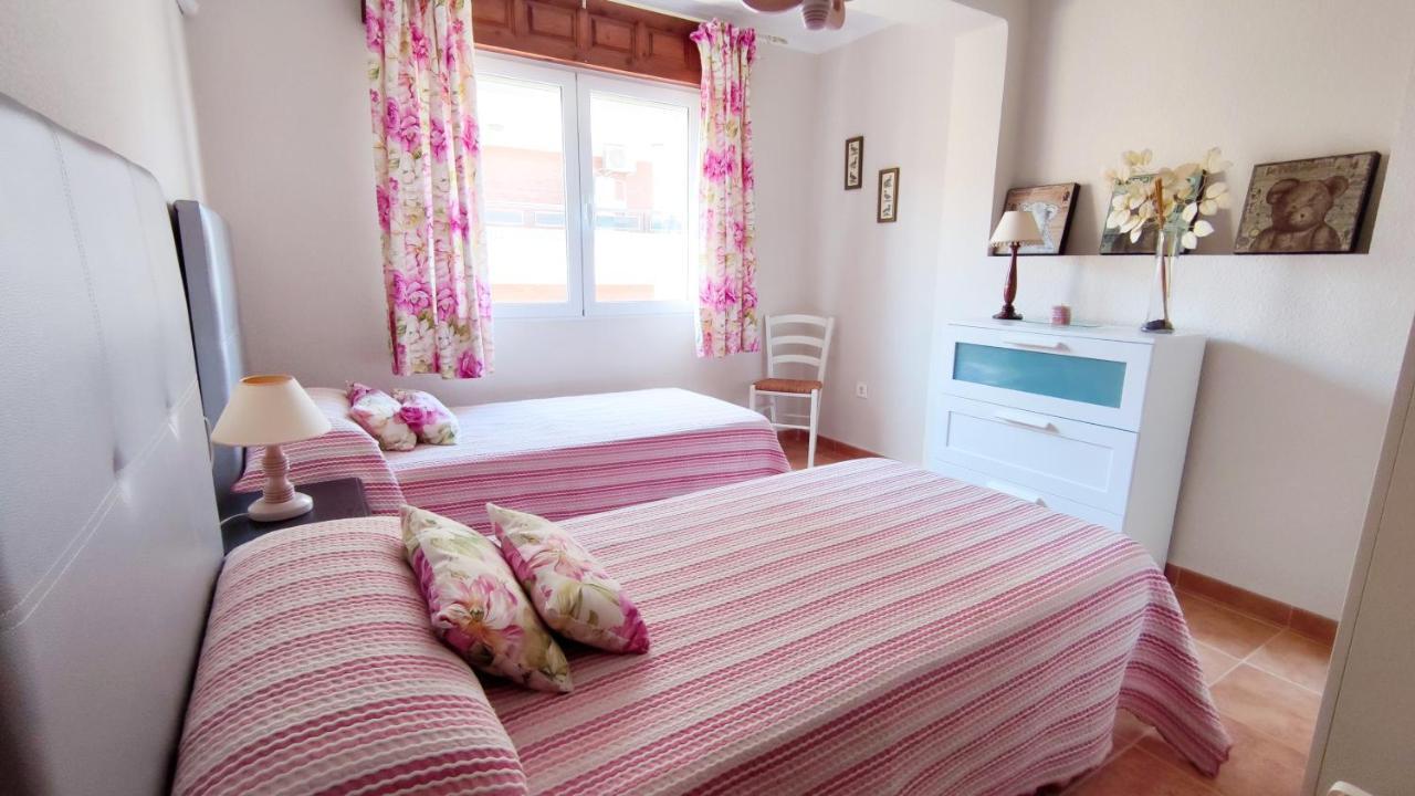 Center Of The Sea, Three Rooms - Alojamientos La Torre Torre Del Mar Exterior photo